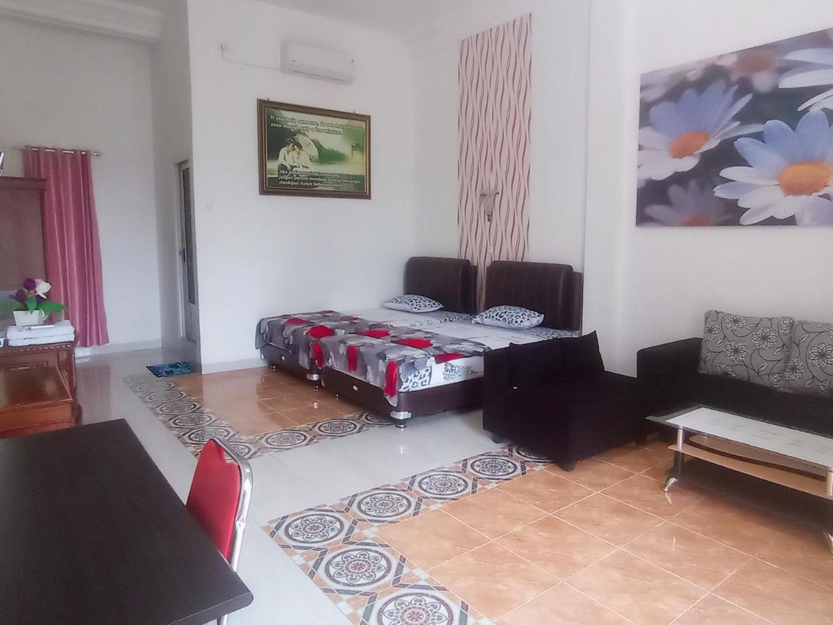 Hotel Nayora Prabumulih Perabumulih Екстериор снимка